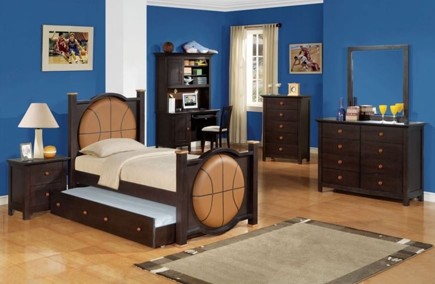 Building this set from an Ordinary Bedroom