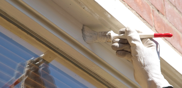 Touch Up Paint on Siding to Help Curb Appeal