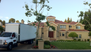 Moving truck