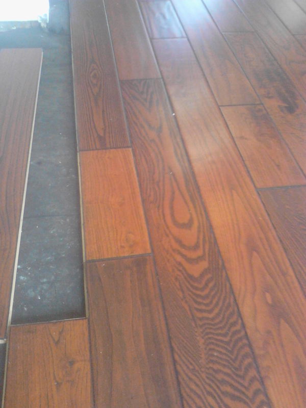 Snap together laminate wood flooring