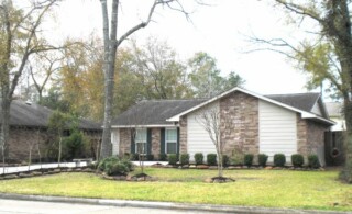 single level home exterior