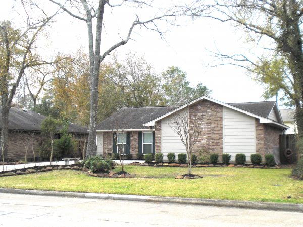 single level home exterior