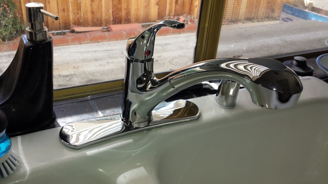 Faucet with handle
