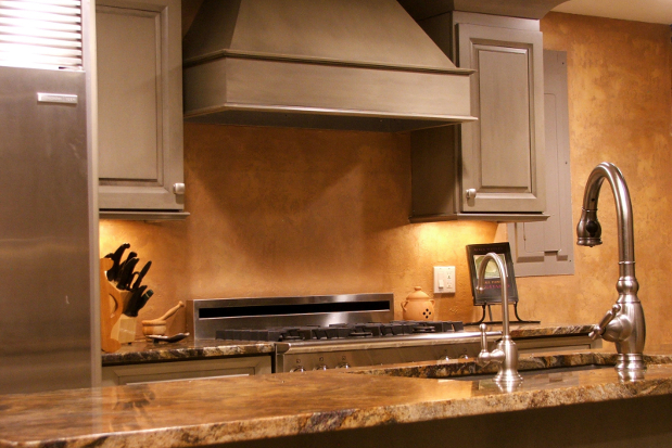 Plaster Walls in Kitchen