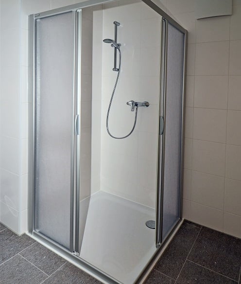 standing fiberglass shower stall