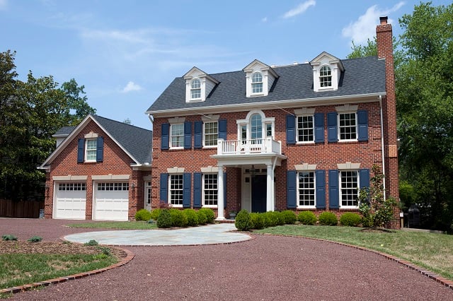 This rich color feels bold and classic. Best Exterior Paint Colors For Joise Woth Red Brick - 2021 Best Roof Color For Your House Homeadvisor