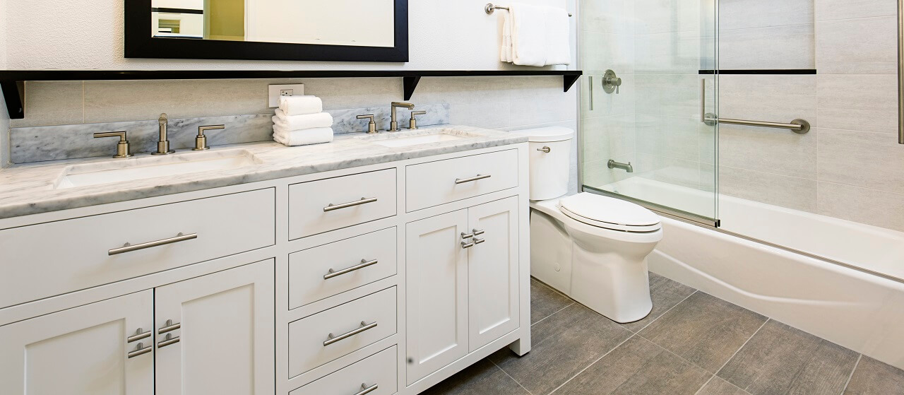 close-up of a white clean bathroom