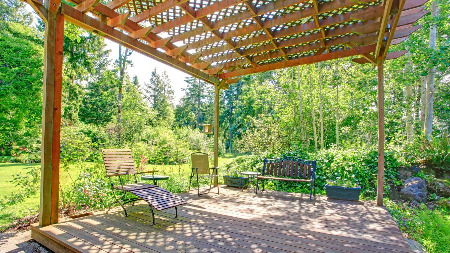 Arbor vs. Pergola Comparisons, Cost, & More